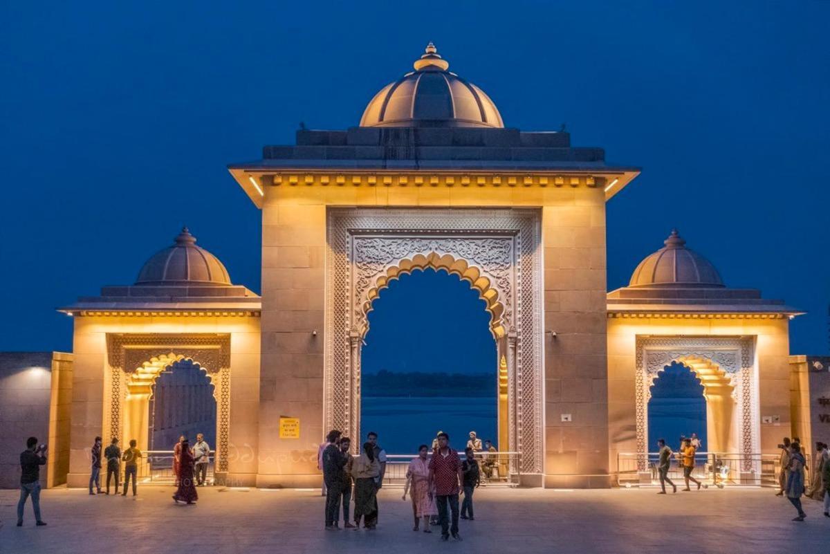 Shivayy Majestic 3 Km From Kashi Vishwanath Temple Hotel